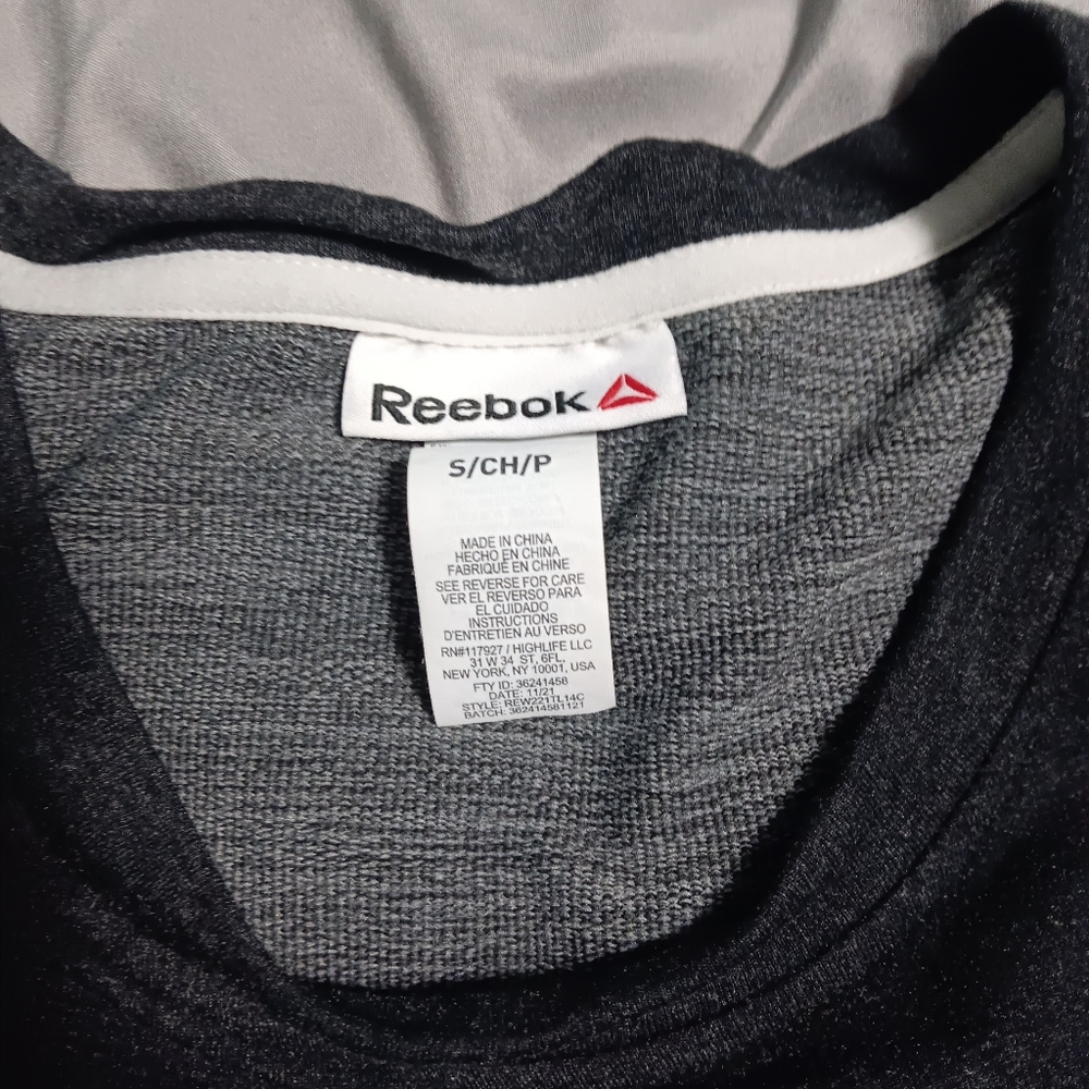 Reebok long sleeve crew neck - Picture 2 of 3